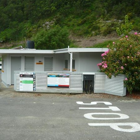 Alexanders Holiday Park Picton Exterior foto